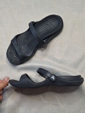 Crocs Cleo Double Strap Slide Sandals Black Women Size 7 W7 Lightweight Comfort